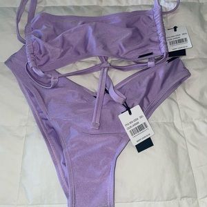 Kendall & Kylie bikini